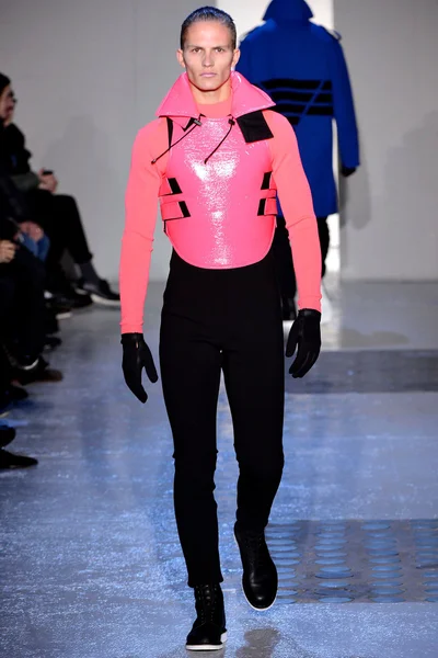 Look 38